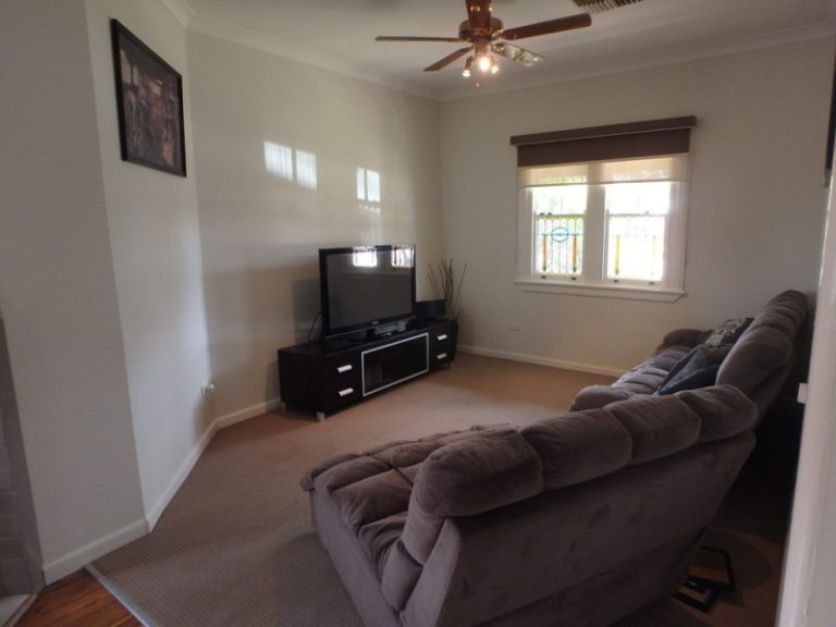 241 Hoskins Street, Temora NSW 2666 - photo 19