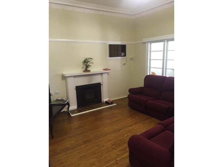 146 Larmer Street, Narrandera NSW 2700 - photo 4
