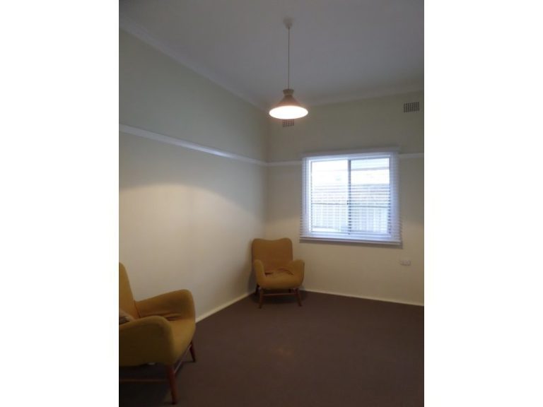 146 Larmer Street, Narrandera NSW 2700 - photo 10