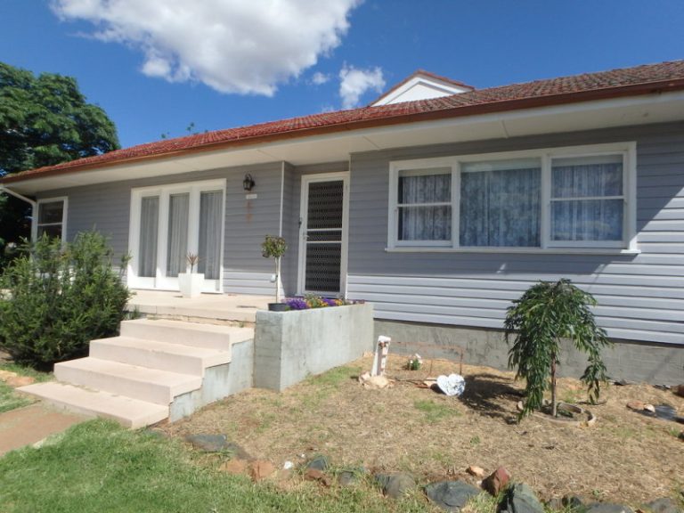 170 Loftus Street, Temora NSW 2666 - photo 3