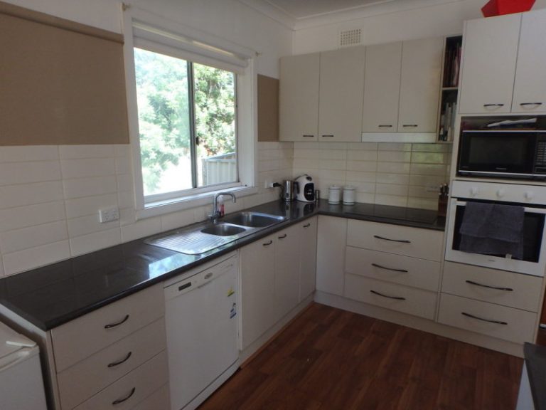 170 Loftus Street, Temora NSW 2666 - photo 5