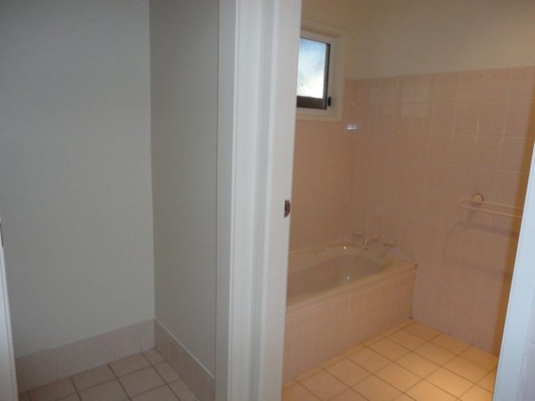 170 Loftus Street, Temora NSW 2666 - photo 9