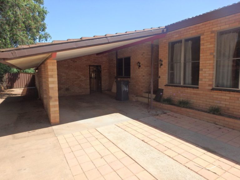 144 Kitchener Road, Temora NSW 2666 - photo 16