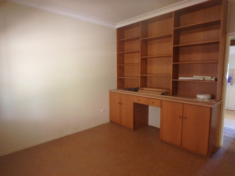 144 Kitchener Road, Temora NSW 2666 - photo 4