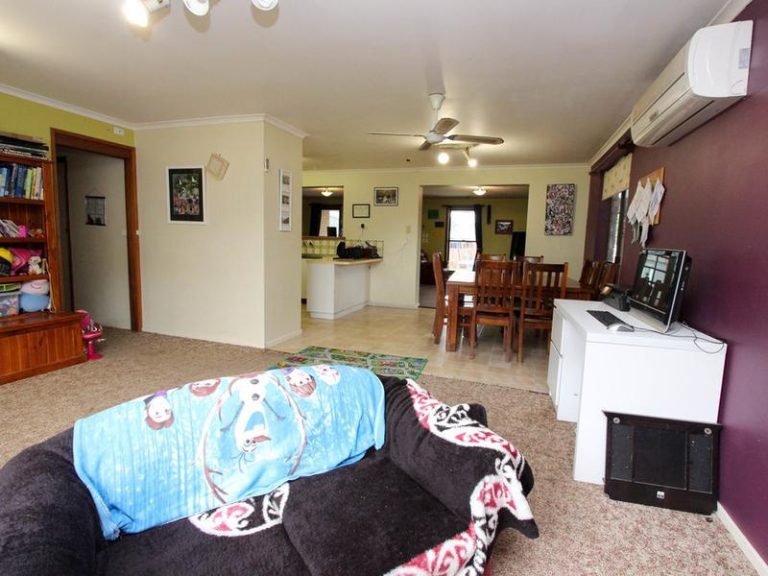 9 Truskett Street, Temora NSW 2666 - photo 19