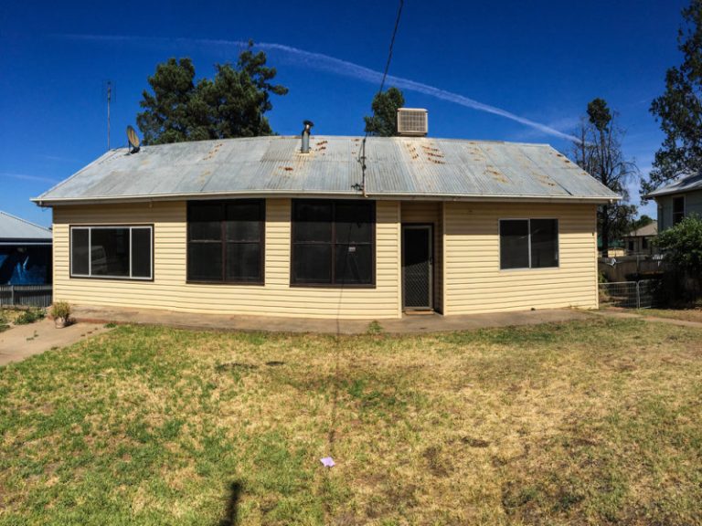 38 Frederica Street, Narrandera NSW 2700 - McGrath Riverina