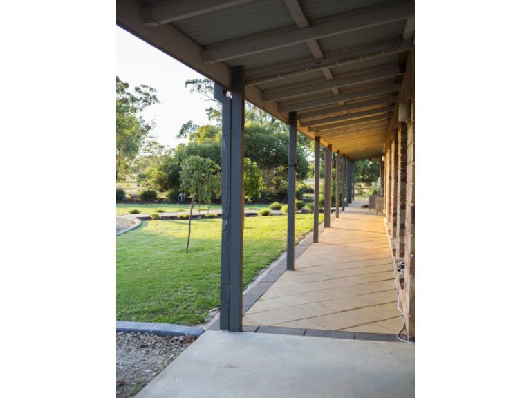 1 Evatt Street, Temora NSW 2666 - photo 2