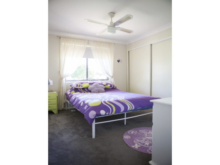 1 Evatt Street, Temora NSW 2666 - photo 11