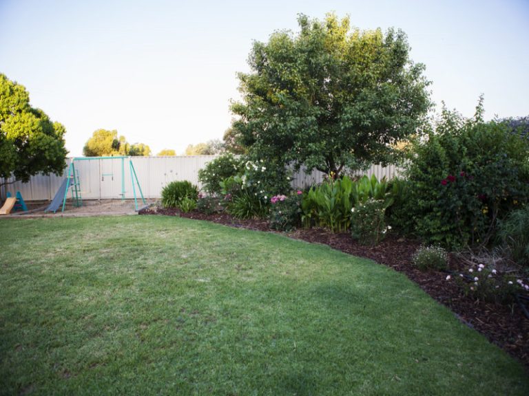 1 Evatt Street, Temora NSW 2666 - photo 17