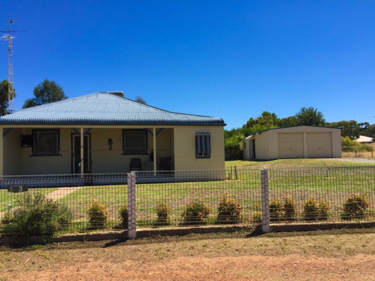 3-5 Crescent Street, Narrandera NSW 2700 - photo 2