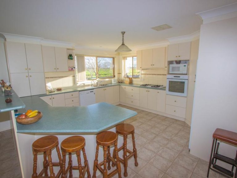Farm 283B Toorak Road, Leeton NSW 2705 - photo 18