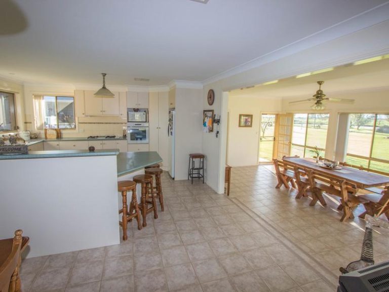 Farm 283B Toorak Road, Leeton NSW 2705 - photo 22