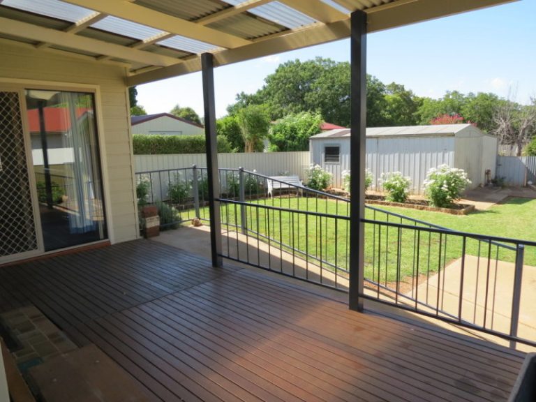 156 Victoria Street, Temora NSW 2666 - photo 13