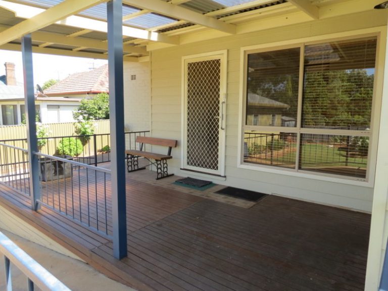 156 Victoria Street, Temora NSW 2666 - photo 14