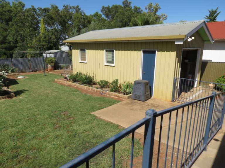156 Victoria Street, Temora NSW 2666 - photo 15