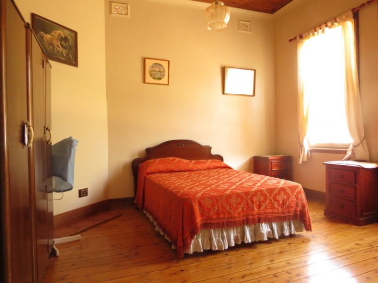156 Victoria Street, Temora NSW 2666 - photo 8