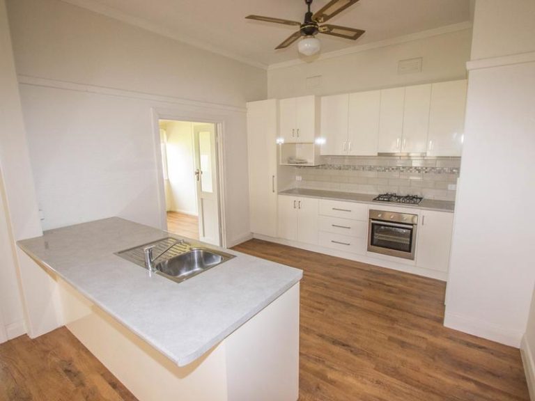 102 Audley Street, Narrandera NSW 2700 - photo 3
