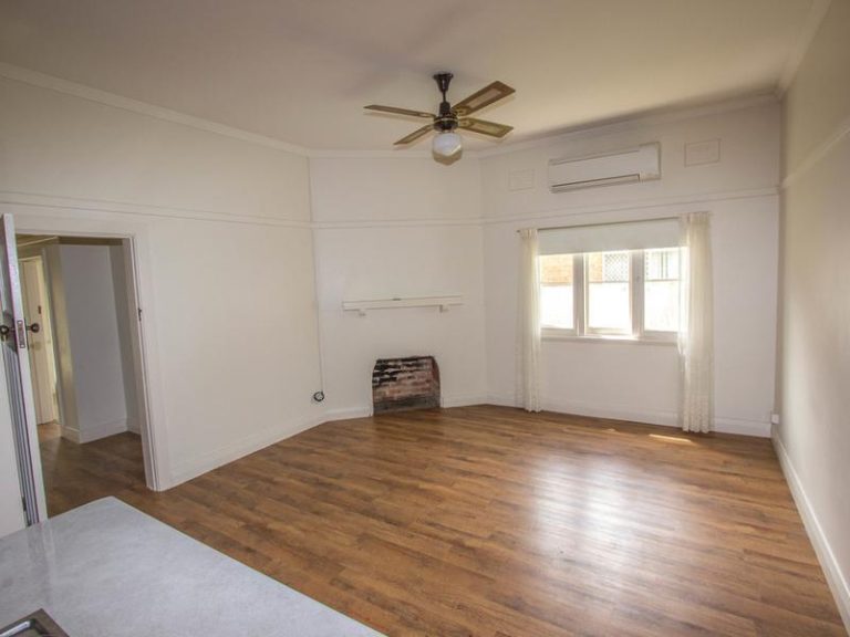 102 Audley Street, Narrandera NSW 2700 - photo 5