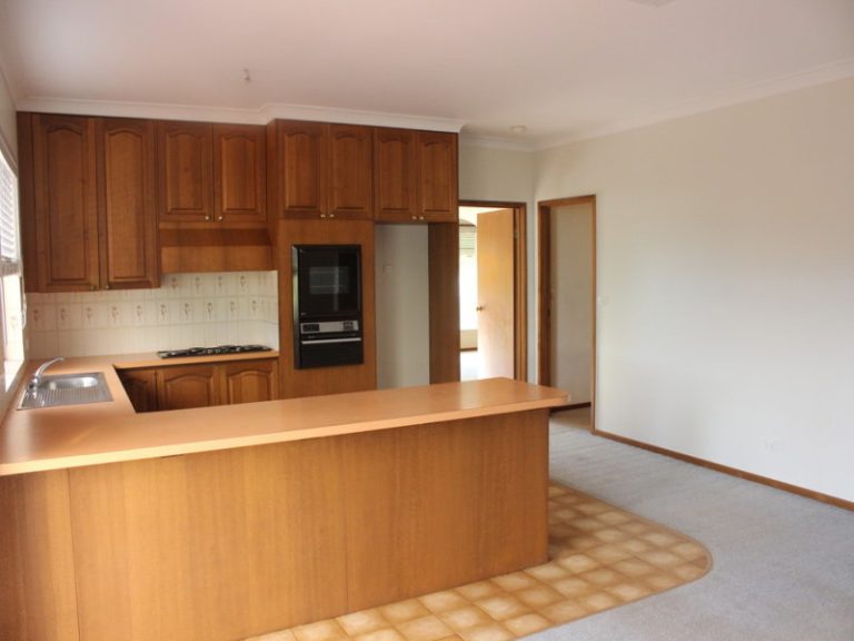 10 Skidmore Street, Temora NSW 2666 - photo 17