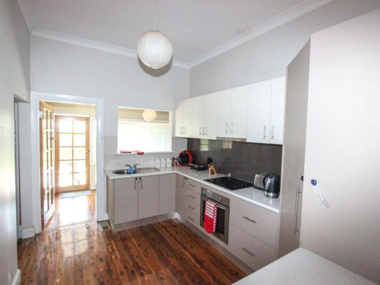 30 William Street, Narrandera NSW 2700 - photo 4