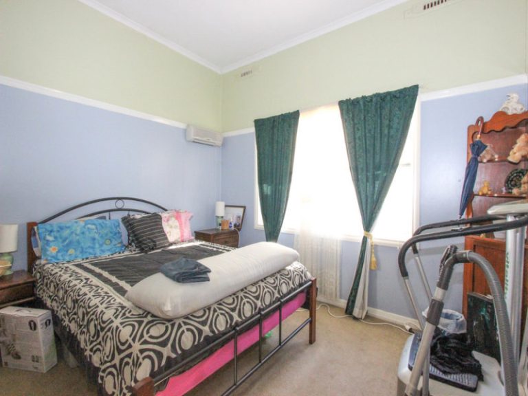63 Dalgetty Street, Narrandera NSW 2700 - photo 8