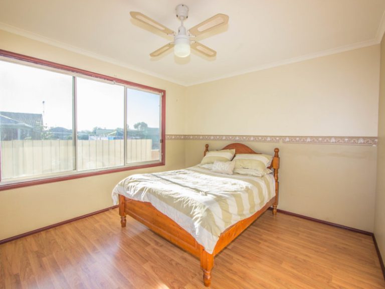 13 Cootamundra Road, Temora NSW 2666 - photo 21