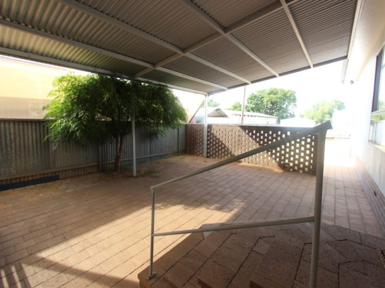 147 Vesper Street, Temora NSW 2666 - photo 17