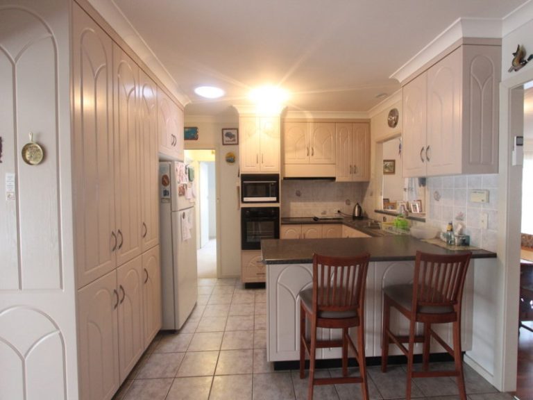147 Vesper Street, Temora NSW 2666 - photo 9