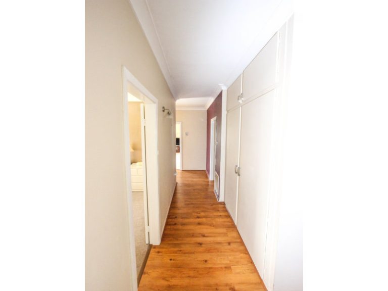 6 Riverine Street, Narrandera NSW 2700 - photo 12