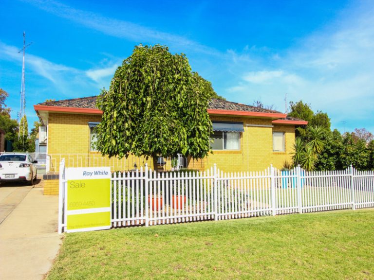 6 Riverine Street, Narrandera NSW 2700 - McGrath Riverina