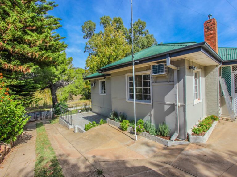 71 Melbourne Street, Narrandera NSW 2700 - photo 13