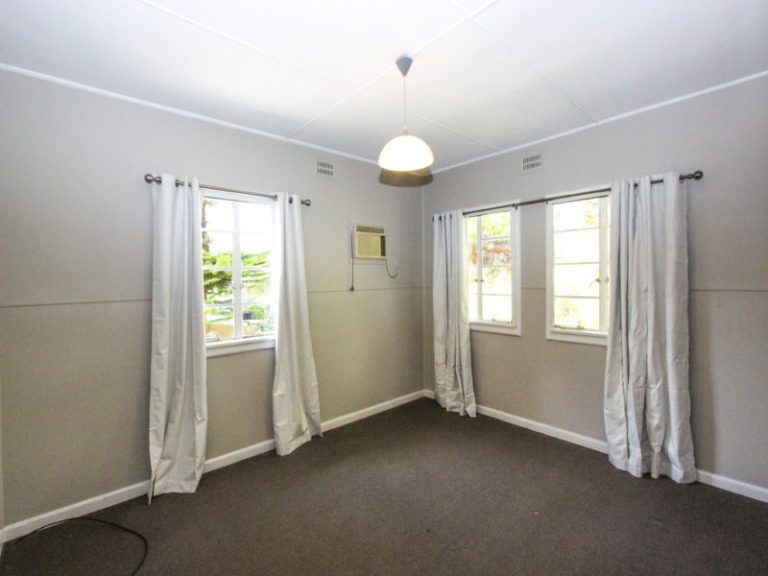 71 Melbourne Street, Narrandera NSW 2700 - photo 7