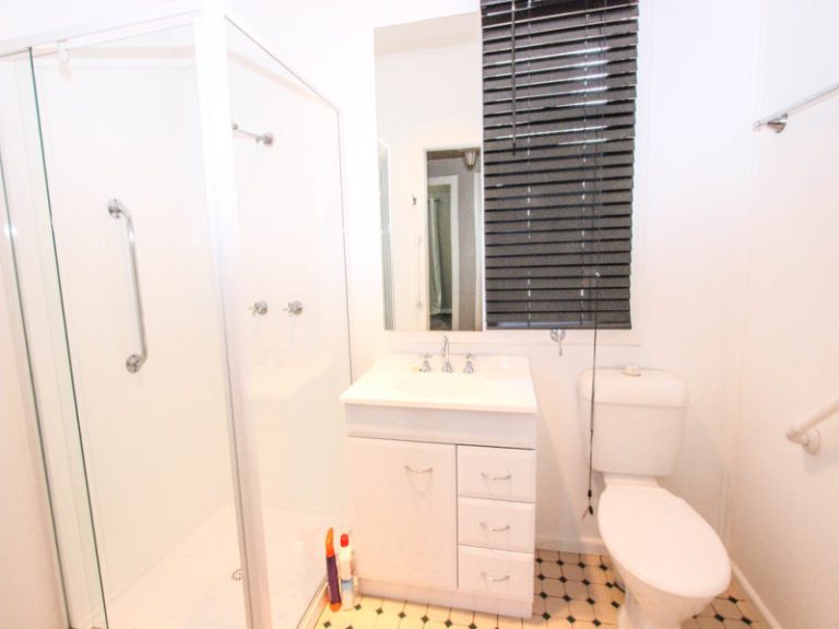 71 Melbourne Street, Narrandera NSW 2700 - photo 10