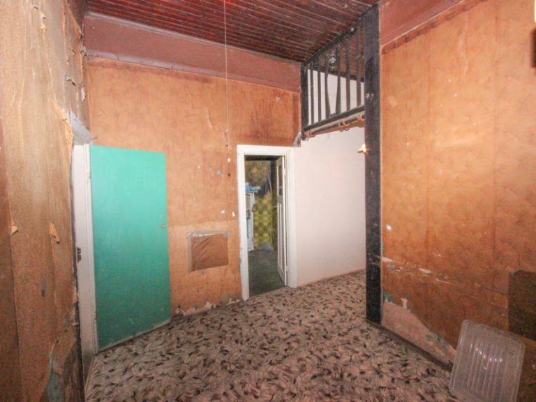 174 Larmer Street, Narrandera NSW 2700 - photo 15