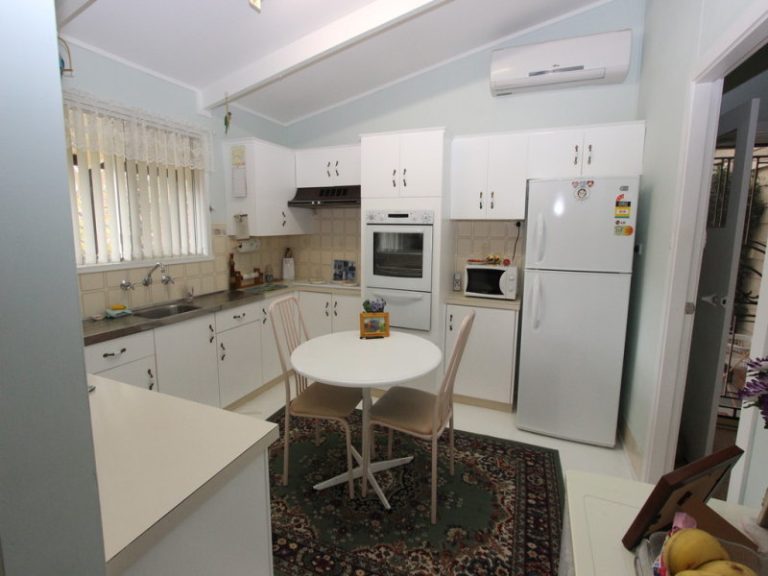 4 Parnell Street, Boorowa NSW 2586 - photo 7