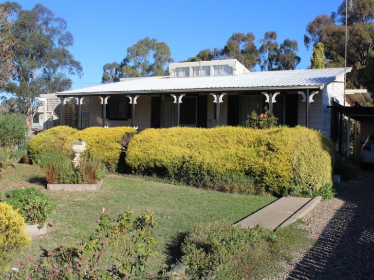 4 Parnell Street, Boorowa NSW 2586 - McGrath Riverina