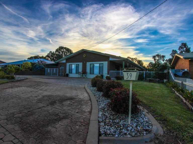 39 Sandpiper Street, Coleambally