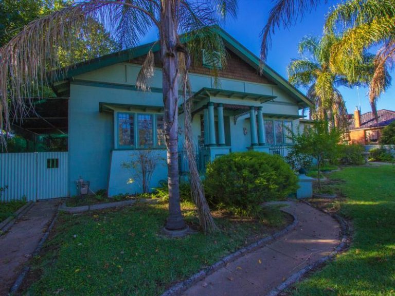 29 Peters Street, Narrandera NSW 2700 - photo 3