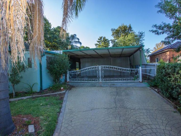 29 Peters Street, Narrandera NSW 2700 - photo 4