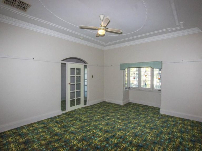 29 Peters Street, Narrandera NSW 2700 - photo 10