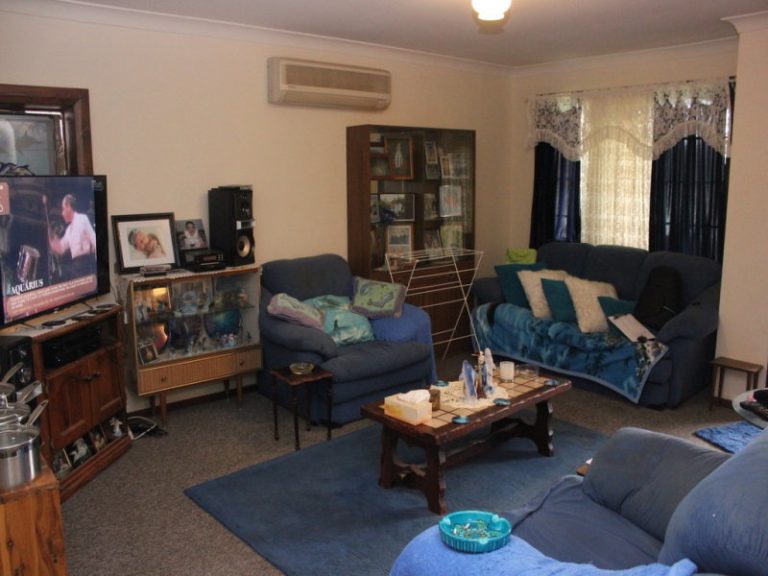 3/101 Crowley Street, Temora NSW 2666 - photo 9