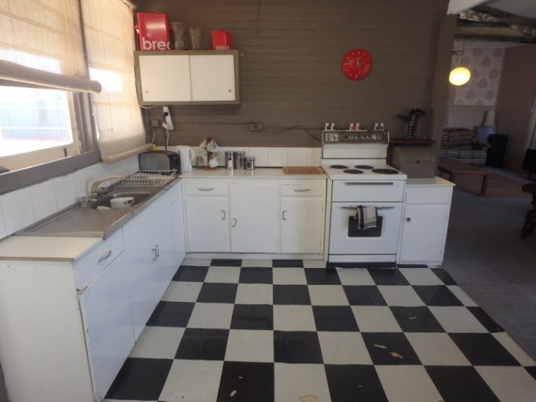 28 DeBoos Street, Barmedman NSW 2668 - photo 11