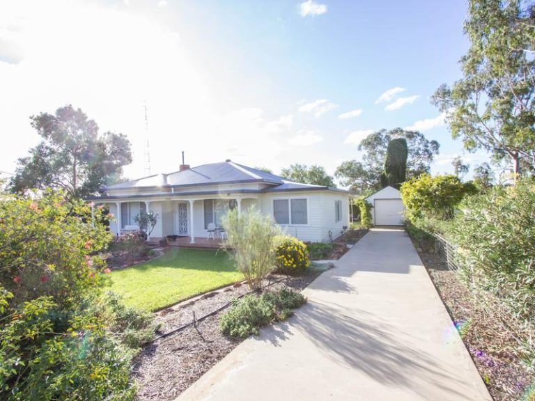 95 Pine Hill Road, Narrandera NSW 2700 - photo 2
