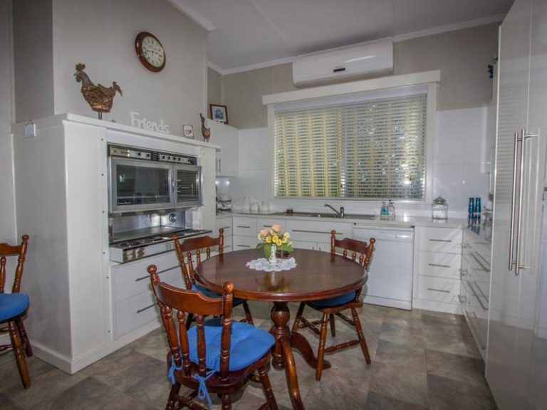 95 Pine Hill Road, Narrandera NSW 2700 - photo 6