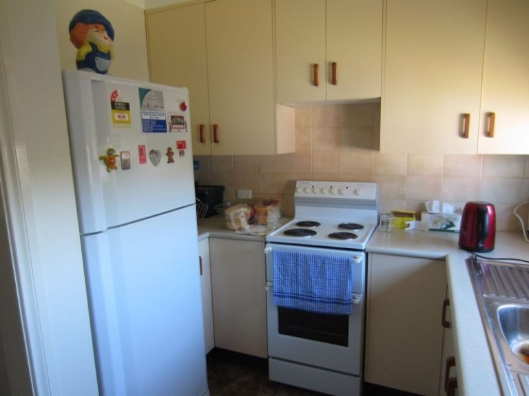 4/163 DeBoos Street, Temora NSW 2666 - photo 3
