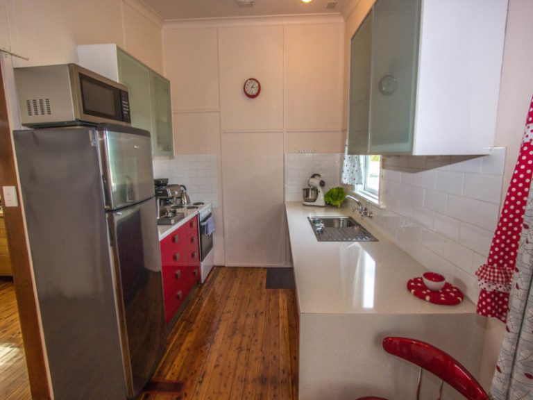 76 Dalgetty Street, Narrandera NSW 2700 - photo 3