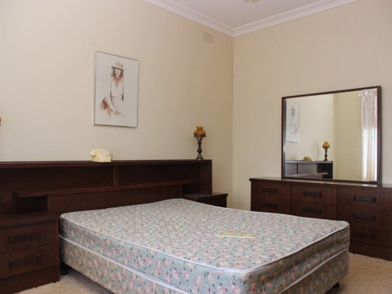 15 Ashton Street, Temora NSW 2666 - photo 3