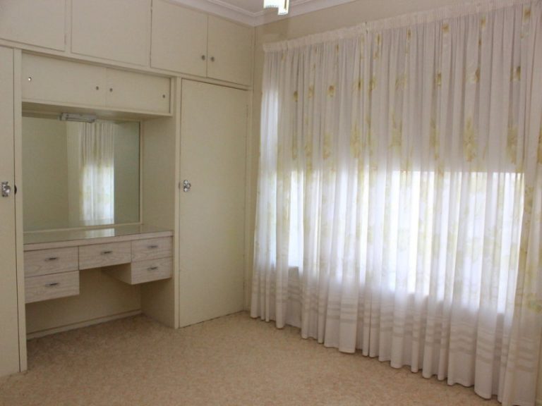 15 Ashton Street, Temora NSW 2666 - photo 5
