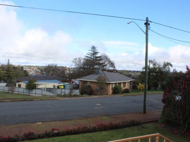 15 Ashton Street, Temora NSW 2666 - photo 9