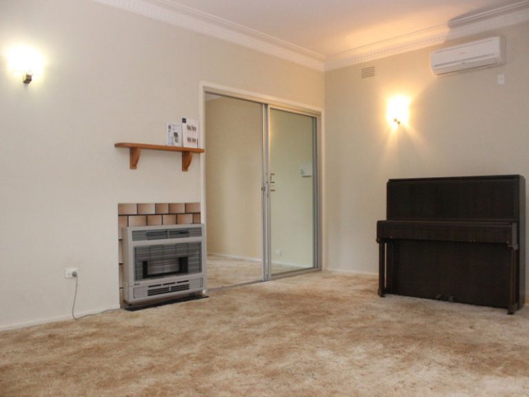15 Ashton Street, Temora NSW 2666 - photo 10